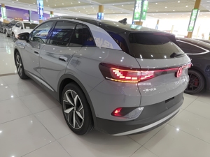 Volkswagen ID4 CROZZ PURE 2022 Usado, SUV Eléctrico de Autonomía Estándar - Product Image 4