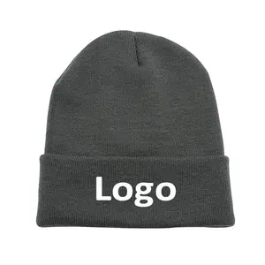 Topi abu-abu celup benang akrilik polos warna kustom Beanie musim dingin rajut hangat