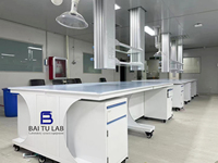 Banc de travail de laboratoire sur mesure en gros, colonne fonctionnelle, prise de courant, support à réactifs, portable, tout en acier, multifonctionnel pour laboratoire
