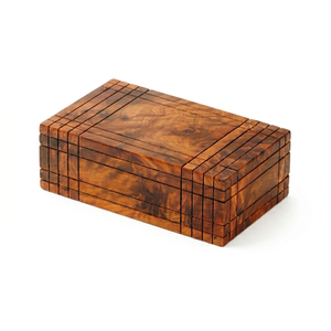 Boîte à puzzle unique de luxe en bois de mangue éco-responsable, sculptée à thème Amour, pour souvenirs, bijoux, clés et petits objets - Product Image 1
