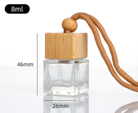 Diffuseur de parfum moderne et coloré pour voiture, flacon carré en verre, distributeur d'huiles essentielles de voyage avec couvercle en bois et cordon de suspension