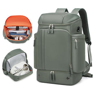 Mochila de Viaje de Gran Capacidad con Compartimento para Portátil, Unisex, para Senderismo y Actividades al Aire Libre, Color Verde Militar Sólido - Product Image 1