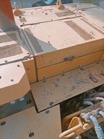 Excavatrice CAT 374 d'occasion, 74T, moteur haute puissance 359 kW, grande benne pour travaux de construction lourde