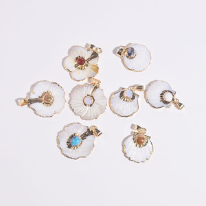 Mới Đá Tự Nhiên Khảm Trắng Vỏ Mặt Dây Chuyền Mặt Dây Chuyền Duy Nhất Phụ Kiện Của Phụ Nữ Scallop Hình Pha Lê Vòng Cổ Mặt Dây Chuyền - Product Image 1