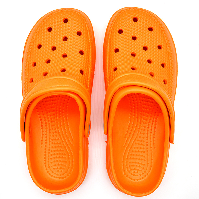 Men and Women Slippers Summer Clog Couples Baotou Beach Shoes EVA Garden Shoes