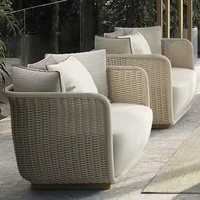 Ensemble de meubles d'extérieur durables pour la salle à manger, utilisation en cour, résistant à l'eau, protection solaire, canapé en rotin deux places, ensemble table à thé
