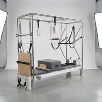 Máquina de Pilates Clásica de Aluminio, Reformer Half Cadillac con Half Trapeze Tower, 2 Filas de Rieles para Resortes, para Entrenamiento de Pilates en Estudio