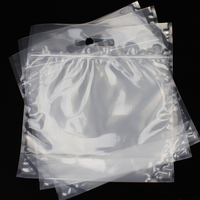 Sachets transparents personnalisés à fermeture éclair et poignée découpée, de qualité alimentaire, refermables, grands sacs en plastique à fermeture Ziplock, OEM disponible