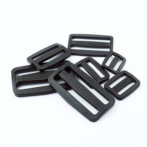 หัวเข็มขัดพลาสติกแบบเลื่อนได้ รูปตัว D สำหรับสายรัดกระเป๋า ทนทานต่อการสึกหรอ ปรับได้ เหมาะสำหรับกระเป๋าเป้สะพายหลัง - Product Image 1