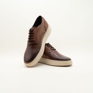 Meilleures baskets richelieu en cuir pour hommes-Tige marron ombragée avec détails perforés-L'artisanat classique rencontre le confort moderne - Product Image 5