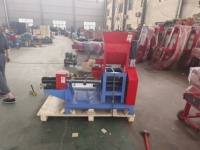 Petit extenseur de granulés d'aliments pour animaux de compagnie Machine d'élevage entièrement cuite 200kg granulateur de farine de maïs
