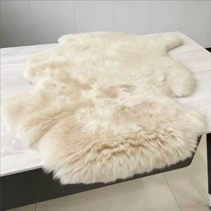Natuurlijke groothandel schapenvacht tapijten echt leer met lang haar schapenvacht leer echt bont deken autobekleding dierenbont - Product Image 1