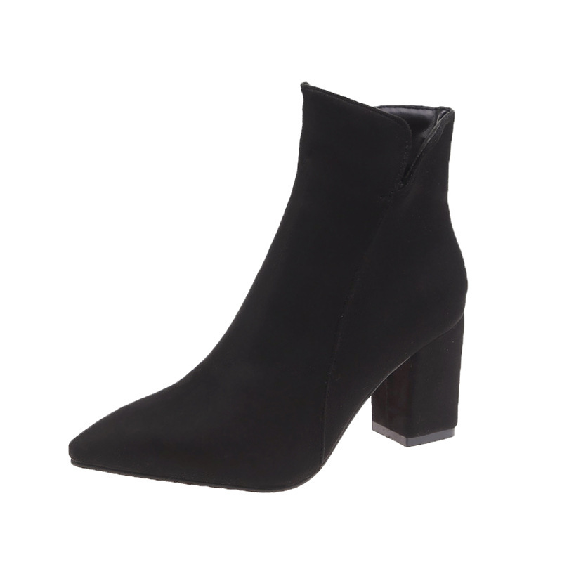Thick heel black