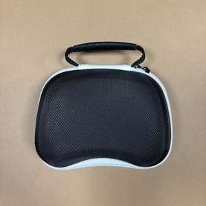 Estuche Compacto Tech Geeks |   Almacena el controlador y los accesorios en un solo lugar - Product Image 1