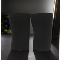 Manchon de genou de musculation personnalisé en néoprène de 7 mm à compression rigide pour la musculation en gros