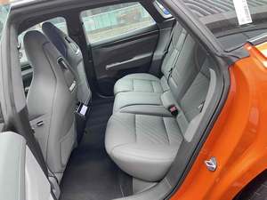 SUV <span class=keywords><strong>hybride</strong></span> rechargeable Li Auto L6 Max gris abordable 2024 avec une puissance de calcul de <span class=keywords><strong>508</strong></span> TOPS pour l'exportation mondiale - Product Image 6