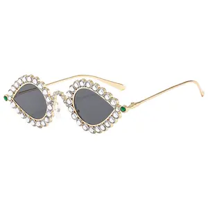Neue Metall-Betroppel-Form Diamant-Sonnenbrille Pfau Strass Persönlichkeit Hip-Hop-Sonnenbrille für Damen