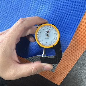 Feutre de <span class=keywords><strong>toiture</strong></span> en caoutchouc imperméable et respirant, résistant <span class=keywords><strong>à</strong></span> la moisissure, rouleau de 50 m pour murs et toits de salle de bain, installation facile, garantie 5 ans - Product Image 1