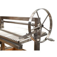 Barbecue argentin en acier inoxydable avec rôtissoire 885 mm x 550 mm