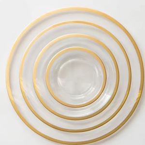 Assiette en verre transparente de qualité supérieure, de luxe, avec bordure en perles dorées - Product Image 5