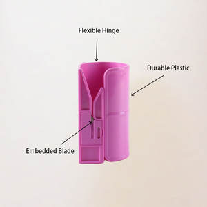 Coupe-papier LM LM25353 pour emballage cadeau de Noël avec lame remplaçable - Product Image 2