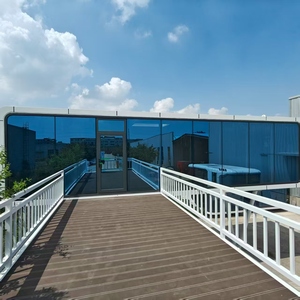 Casa de contenedores de acero verde de doble capa, habitación futurista de vaina de manzana prefabricada de menor energía para hoteles y espacios de convivencia - Product Image 3