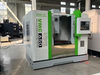 Centre d'usinage vertical CNC automatique 5 axes de type VMC650 avancé, prix compétitif, haute efficacité
