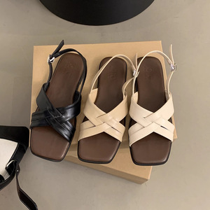 Nouvelles sandales d'été plates à plateforme, style féerique, en cuir tressé croisé avec boucle, semelle en caoutchouc - Product Image 3