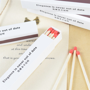 Boîtes <span class=keywords><strong>d</strong></span>'allumettes en bois écologiques personnalisées blanches et durables - Style classique avec impression de logo <span class=keywords><strong>personnalisé</strong></span> pour fêtes, hôtels et bougies - Vente en gros - Product Image 6