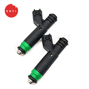 Inyector de Combustible 53032704AB 82211171 para Camiones Dodge con Motor de Gasolina de 4.7L - Product Image 1