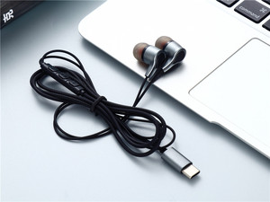Tipo <span class=keywords><strong>C</strong></span> con cavo auricolare CY-C03 Stereo cuffie per bassi microfono Volume chiave auricolari per iPhone 15 per Samsung in auricolare sportivo - Product Image 3
