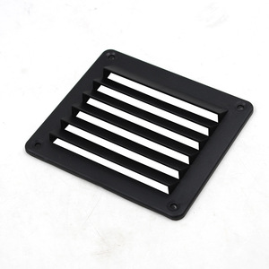 Fenêtre de ventilation RV en plastique pour caravane avec grille intégrée - Product Image 3