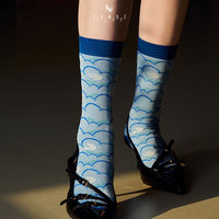 Chaussettes de sport en nylon pour femmes Design créatif Tissu tricoté respirant doux avec motif mignon pour cadeau
