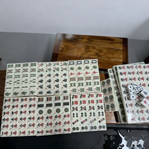 Juego de Mahjong americano de acrílico premium, 166 fichas duraderas con impresiones vívidas, juego de mesa familiar completo para regalo de Navidad - Product Image 5