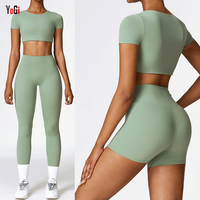 Marque privée 3 pièces ensemble de vêtements d'entraînement respirants femmes à manches courtes haut court taille haute Shorts Leggings solide Spandex/Nylon