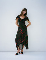 Robe de vacances Nicecover style vintage français, col bénitier, manches volantées, ourlet asymétrique, base noire, pois rouges, en mousseline de soie, longueur midi