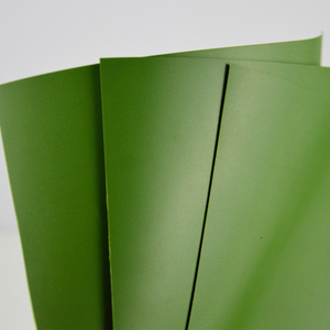 Feuille <span class=keywords><strong>de</strong></span> PVC <span class=keywords><strong>de</strong></span> couleur verte <span class=keywords><strong>de</strong></span> petit pain <span class=keywords><strong>de</strong></span> film d'arbre <span class=keywords><strong>de</strong></span> Noël <span class=keywords><strong>de</strong></span> PVC d'Ocan pour <span class=keywords><strong>faire</strong></span> l'arbre artificiel - Product Image 3