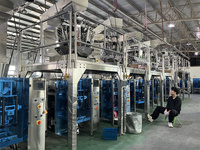 Machine d'emballage automatique multi-têtes haute précision pour sachets de pop-corn, chips croustillantes et snacks soufflés, avec remplissage d'azote et étiquetage