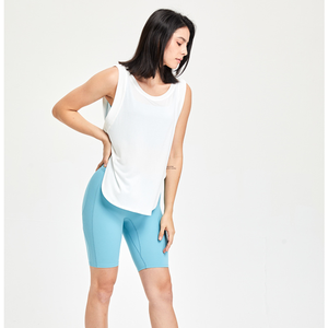 Camiseta sin mangas holgada para mujer, con dobladillo curvo y abertura lateral, ligera, atlética, informal, para yoga, gimnasio, pilates y deportes. - Product Image 2