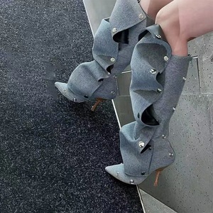 2025 commerce extérieur mode Sexy chaud talons hauts talon aiguille genou-haut bout pointu métal Rivets léger mode bottes - Product Image 6