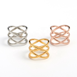 Anello da donna in <span class=keywords><strong>acciaio</strong></span> inossidabile <span class=keywords><strong>chirurgico</strong></span> 316l su misura in oro 18 carati con doppio anello a croce - Product Image 1