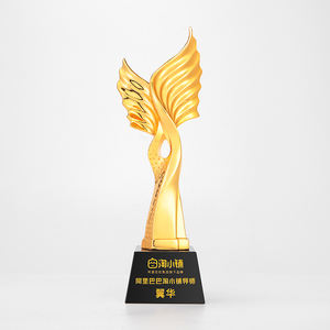 Trofeo de resina de vidrio de resina de águila de oro grabado personalizado 2017 - Product Image 2