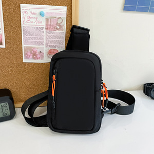 Nouveau Sac Bandoulière Carré Unisexe Tendance – Sac Banane Décontracté Résistant à l'Usure pour Hommes et Femmes – Sac de Poitrine Sportif et Élégant - Product Image 2
