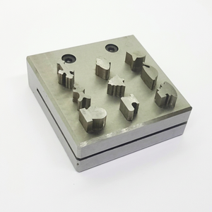 Ensemble de 9 découpoirs à disque de Noël en acier trempé pour la création de bijoux en or, argent, laiton, cuivre |   GS589AO-05 - Product Image 1