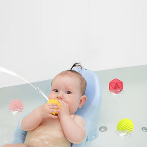 Produits tendance <span class=keywords><strong>Jouet</strong></span> des sens tactiles pour bébé <span class=keywords><strong>Jouet</strong></span> multi-balles texturé Toucher la main Anneau <span class=keywords><strong>de</strong></span> dentition Balle <span class=keywords><strong>de</strong></span> <span class=keywords><strong>bain</strong></span> <span class=keywords><strong>Jouet</strong></span> <span class=keywords><strong>de</strong></span> jeu d'eau <span class=keywords><strong>3</strong></span> + <span class=keywords><strong>mois</strong></span> Juguetes - Product Image 1