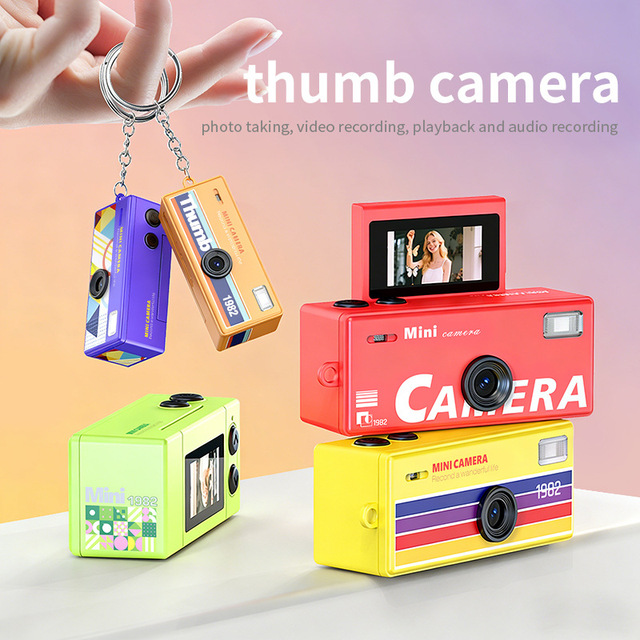 Mini Keychain Instant Camera 1080P HD 180 Wide Angle Optical Stabilization Portable Pocket Vlog Camcorder with Flip Screen