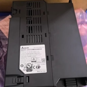 อินเวอร์เตอร์ปรับความถี่ Delta VFD-MS300 รุ่น VFD33AMS23ANSAA 10 แรงม้า 7.5 กิโลวัตต์ 3 เฟส 230 โวลต์ 33 แอมป์ พร้อมตัวกรอง EMC เป็นตัวเลือกเสริม - Product Image 4