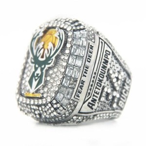 Linghu 2021 personnalisé hommes jeunesse sport basket-ball réplique anneaux affichage <span class=keywords><strong>boîte</strong></span>-cadeau classique avec <span class=keywords><strong>Milwaukee</strong></span> Bucks championnat - Product Image 4