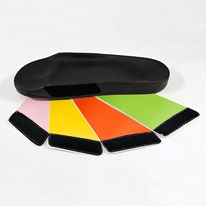 Sandalias de pantuflas de PU suave al por mayor, chanclas de verano personalizadas, pantuflas de hombre y mujer extraíbles superiores intercambiables, logotipo personalizado - Product Image 4