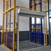 Xinchaoyue Élévateur de marchandises hydraulique en acier de 10 m avec barrières de sécurité, capacité de charge de 3000 kg, télécommande électrique pour